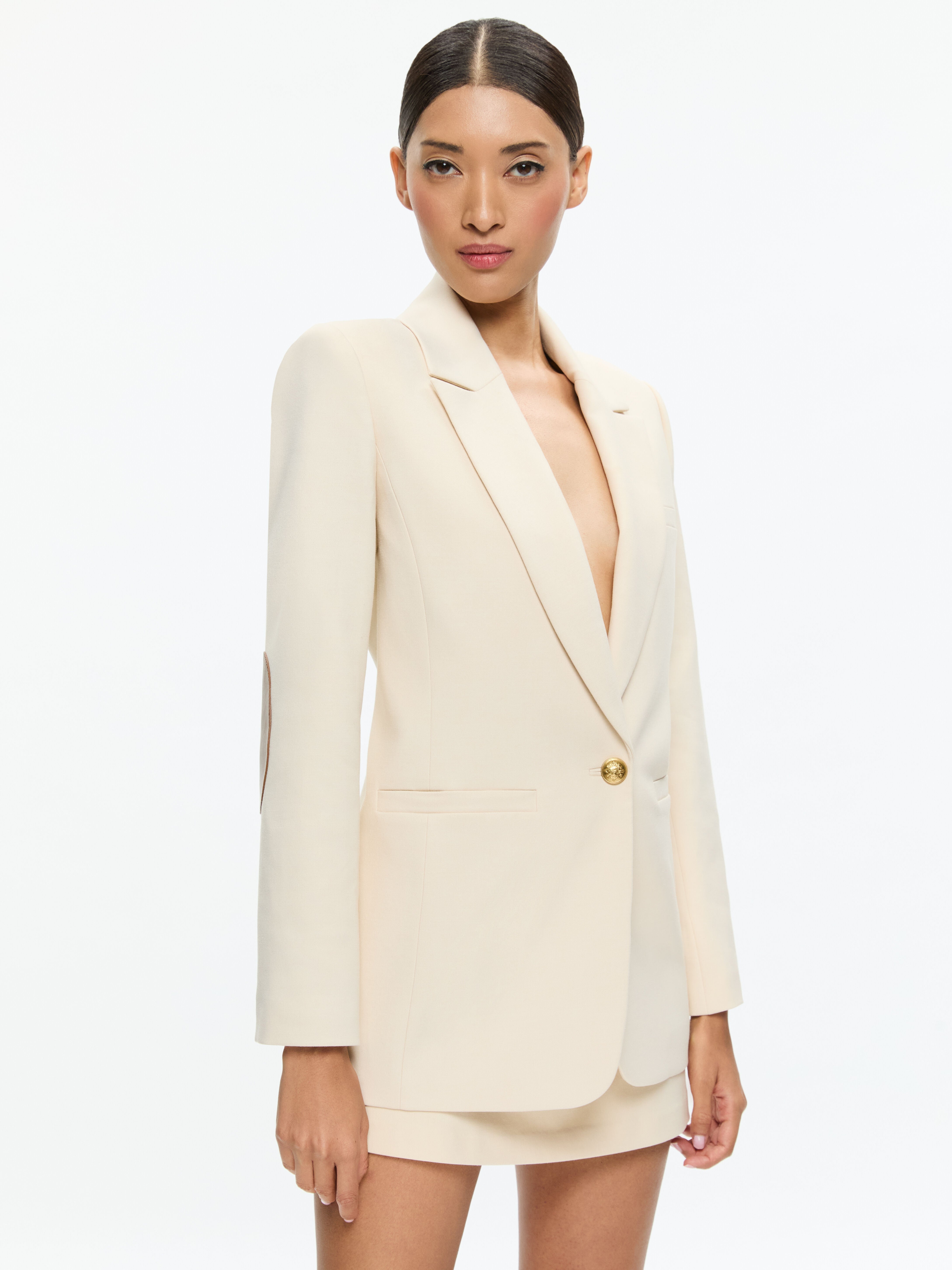 BILLIE ELBOW PATCH BOXY BLAZER-ALICE + OLIVIA