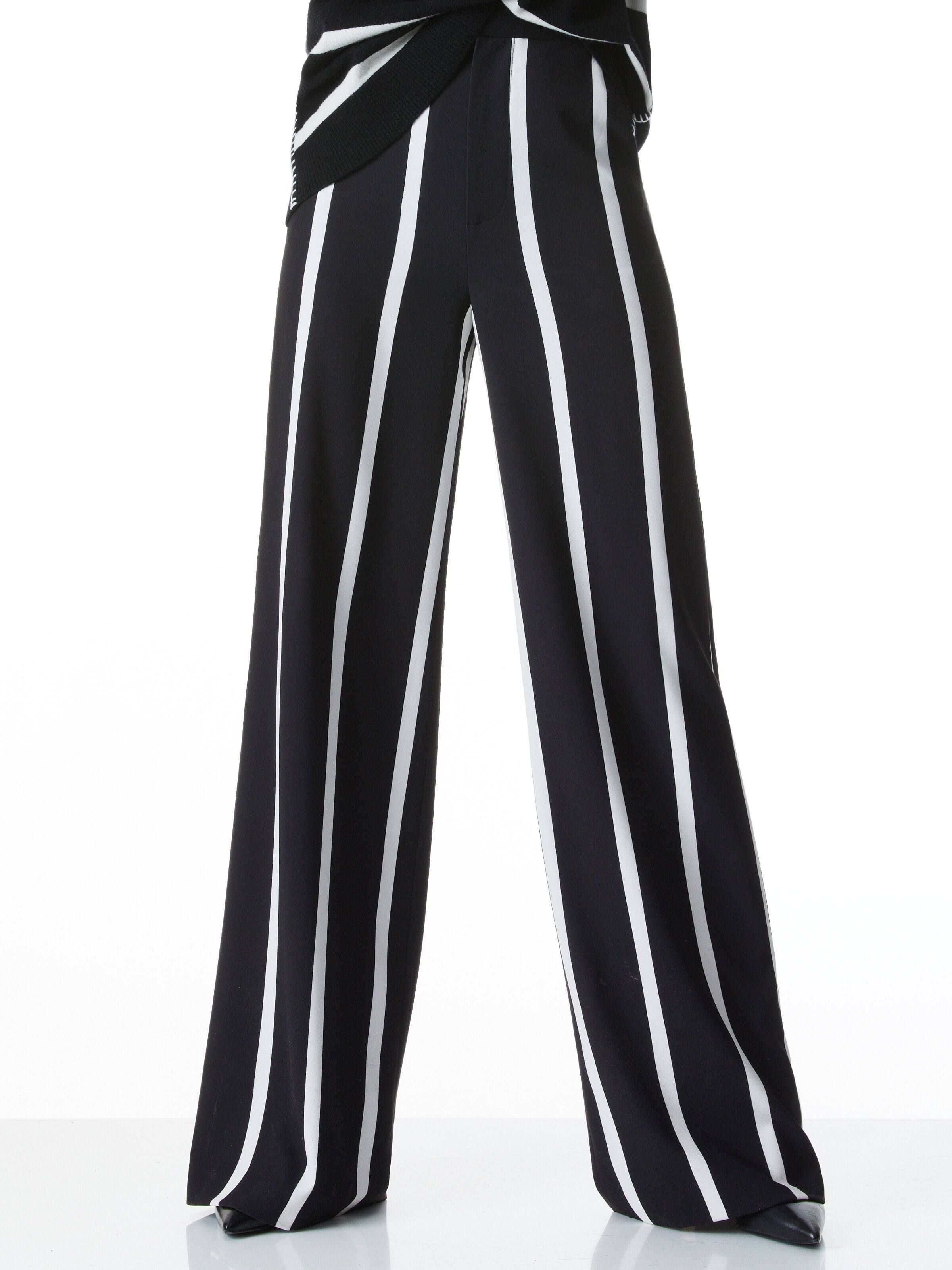 NUBIA WIDE LEG PANT