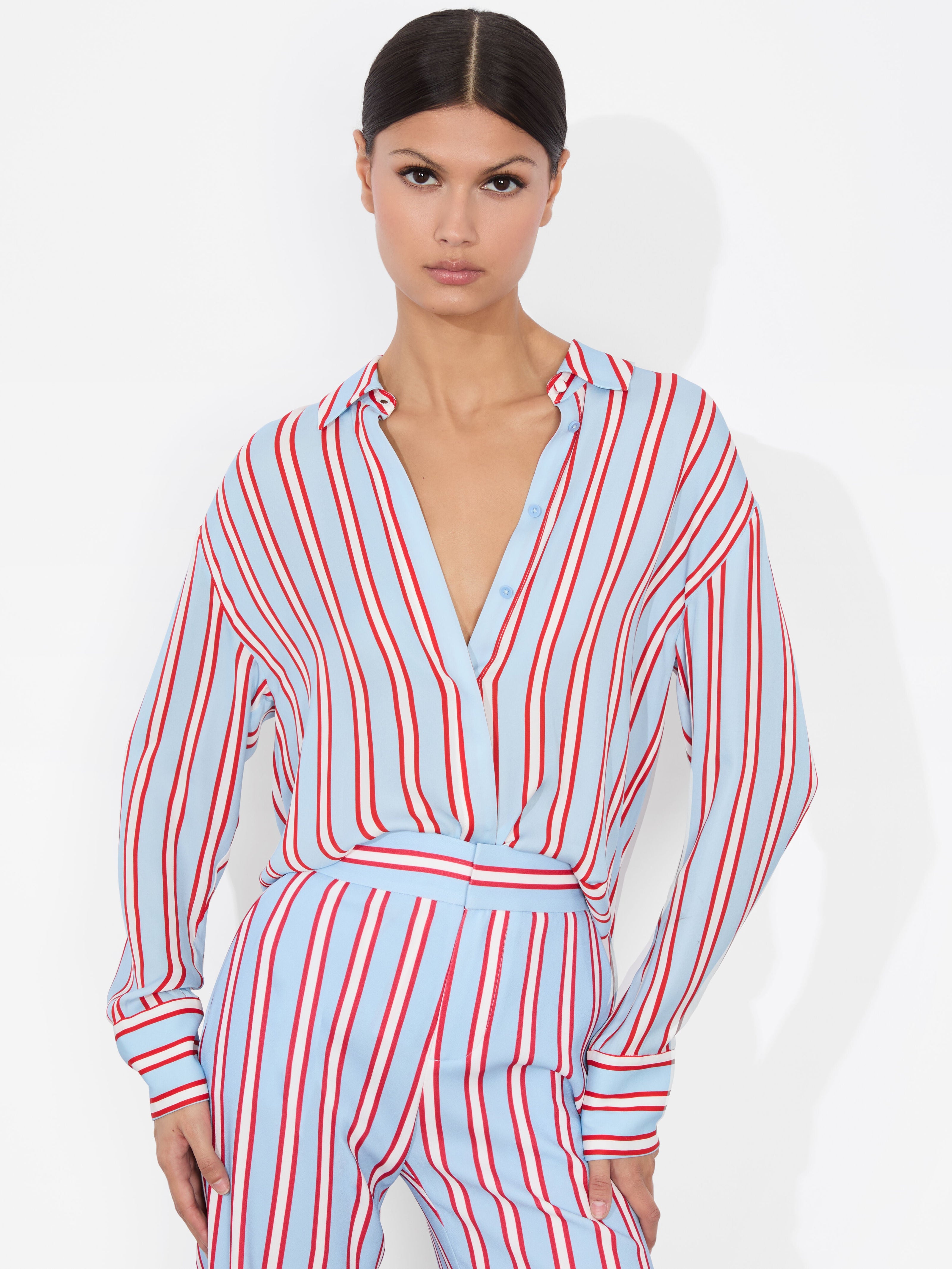 DIMITRA OVERSIZED BUTTON DOWN-ALICE + OLIVIA