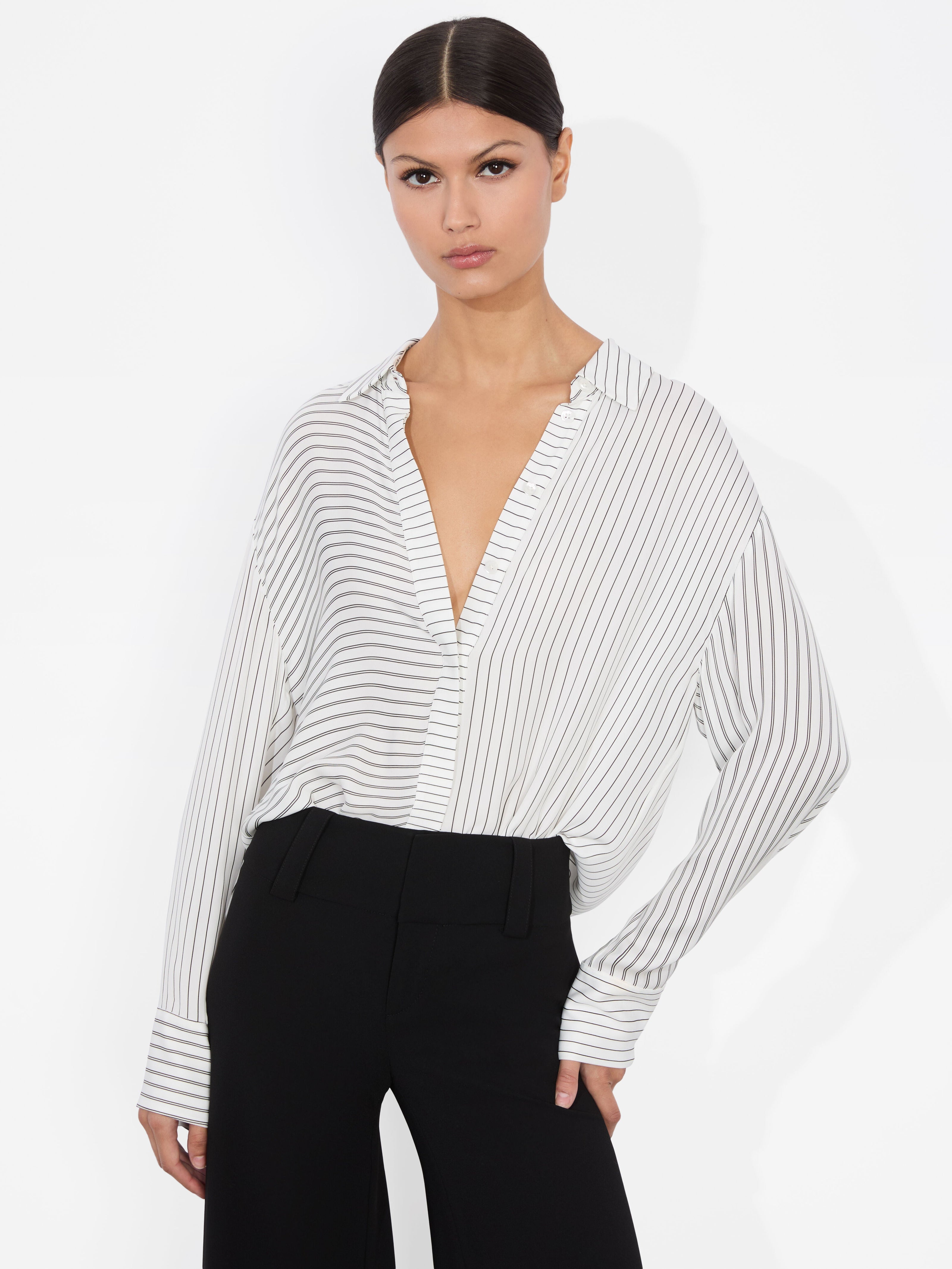 DIMITRA OVERSIZED BUTTON DOWN-ALICE + OLIVIA