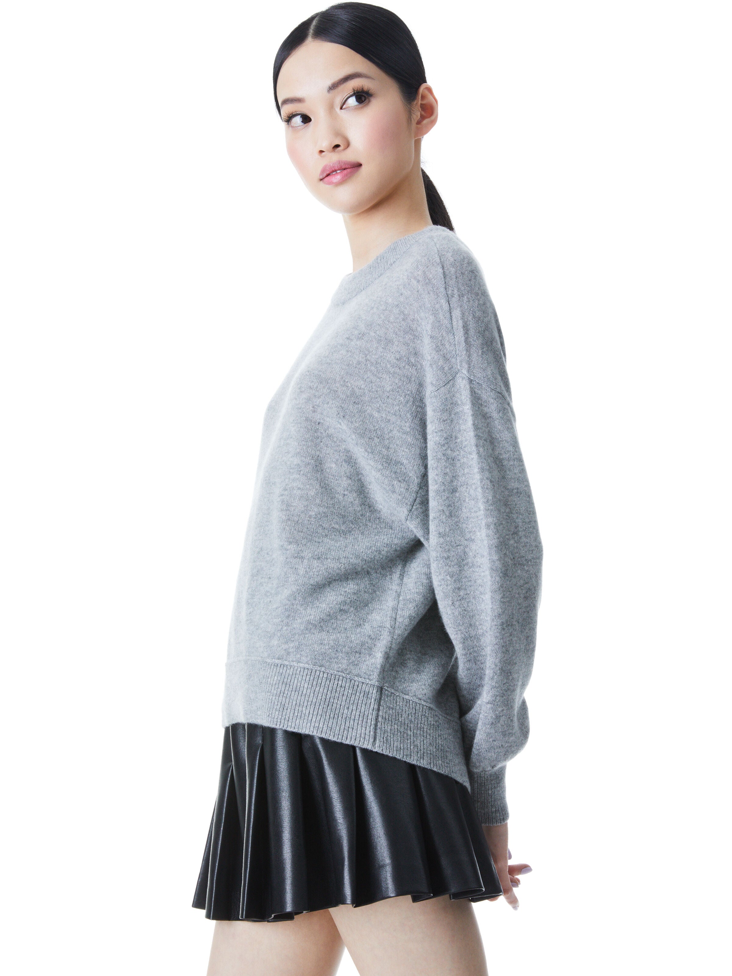 DENVER ROUND HEM SWEATER-ALICE + OLIVIA