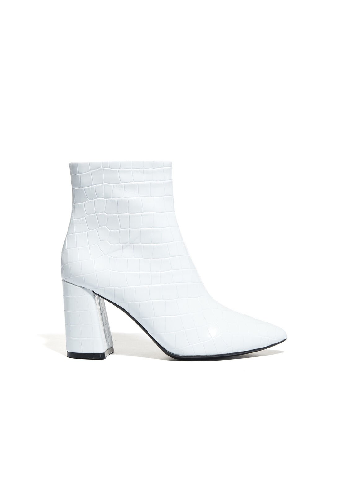 DELANIE-ALICE + OLIVIA